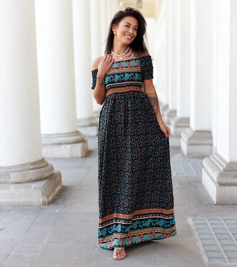 Černé vzorované šaty od Iadanza