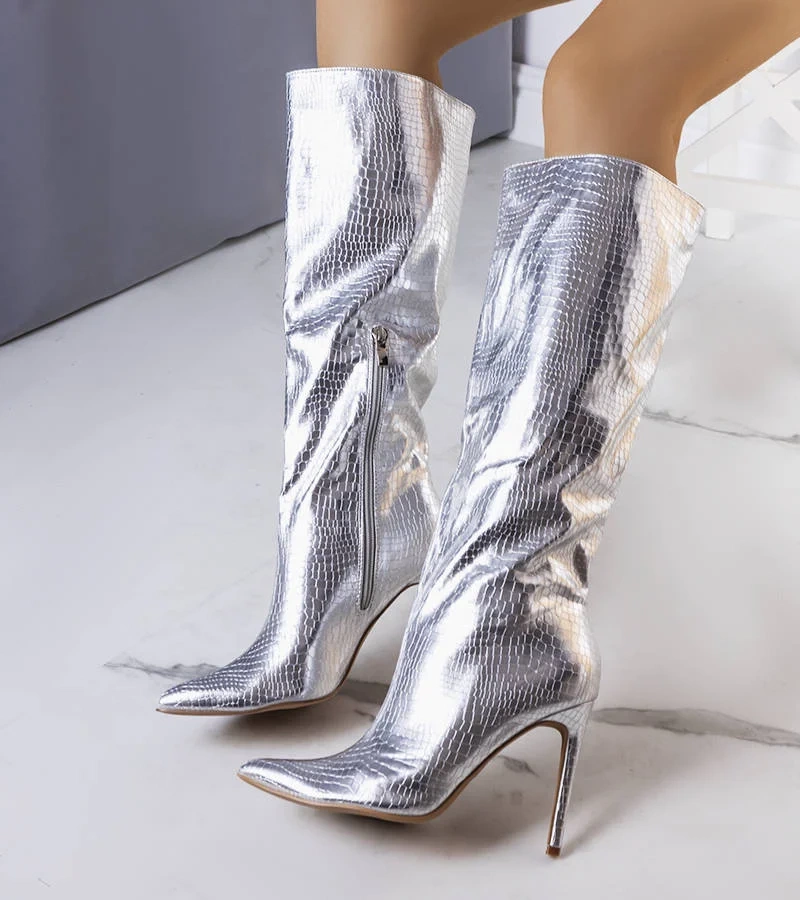 Dinami stříbrné boty na podpatku