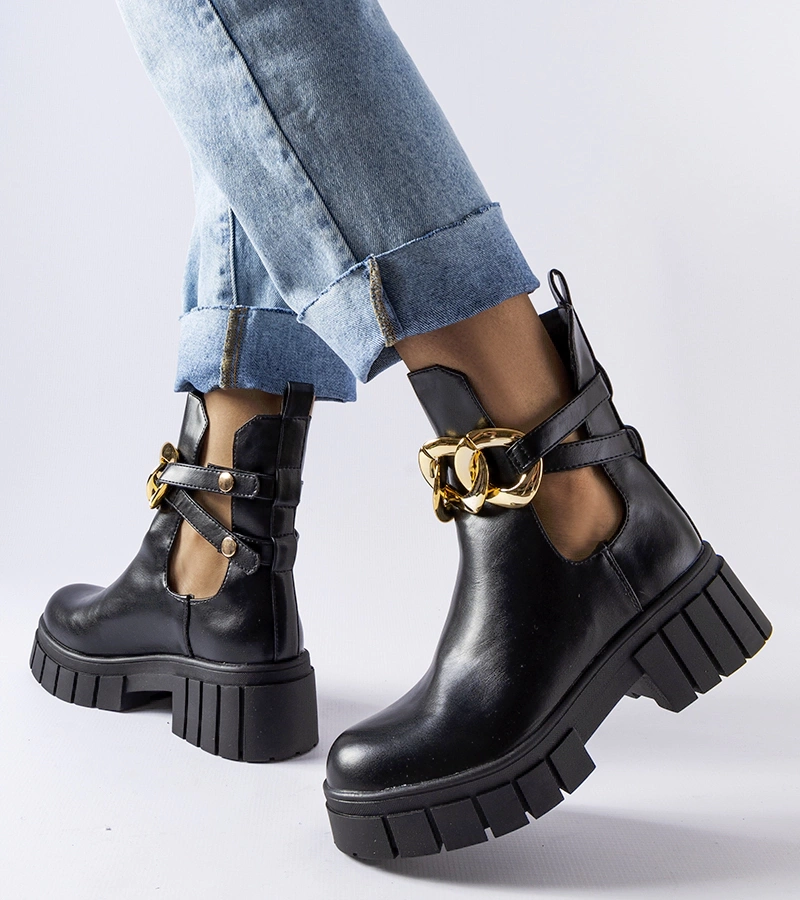 Černé kotníčkové boty s řetízkem Lancaster