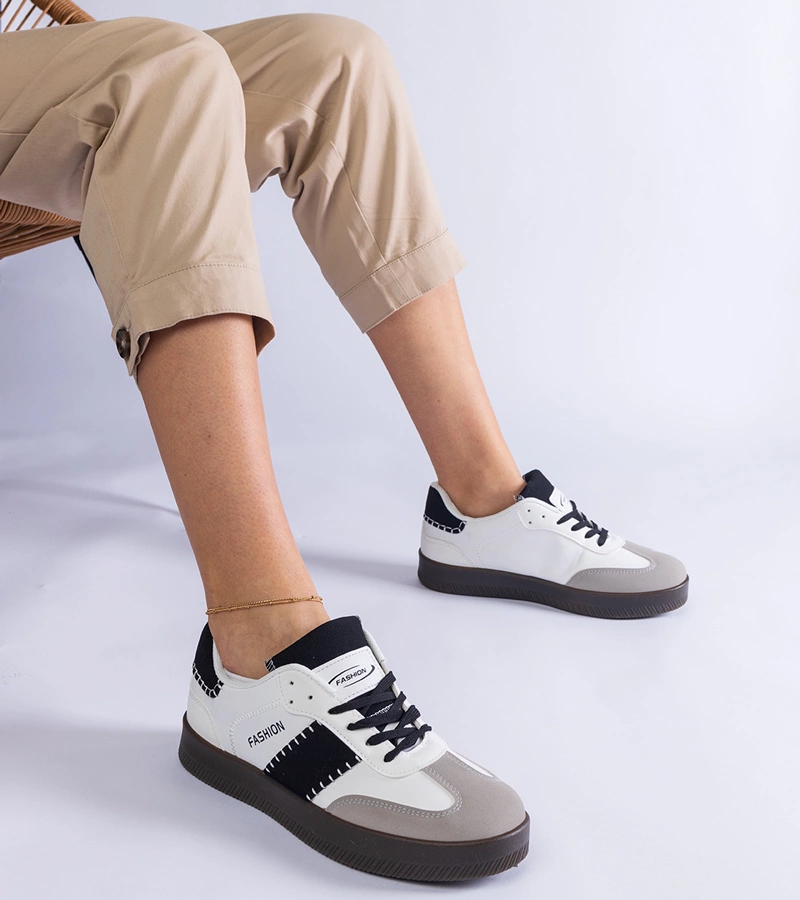 Bílé tenisky na platformě s prošíváním Puente