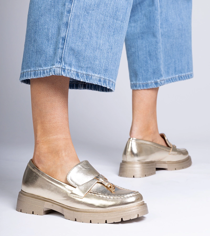 Zlaté elegantní mokasíny z eko kůže s ozdobou Marsella