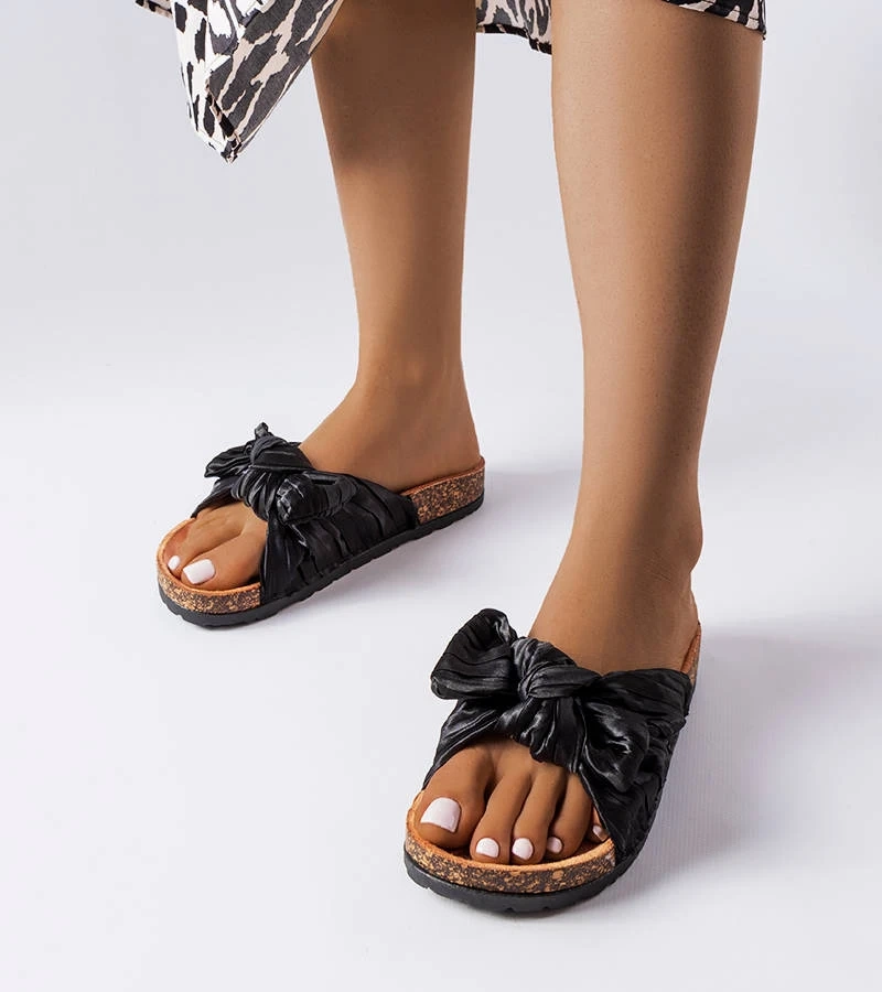 Černé žabky s mašlí Duplanty