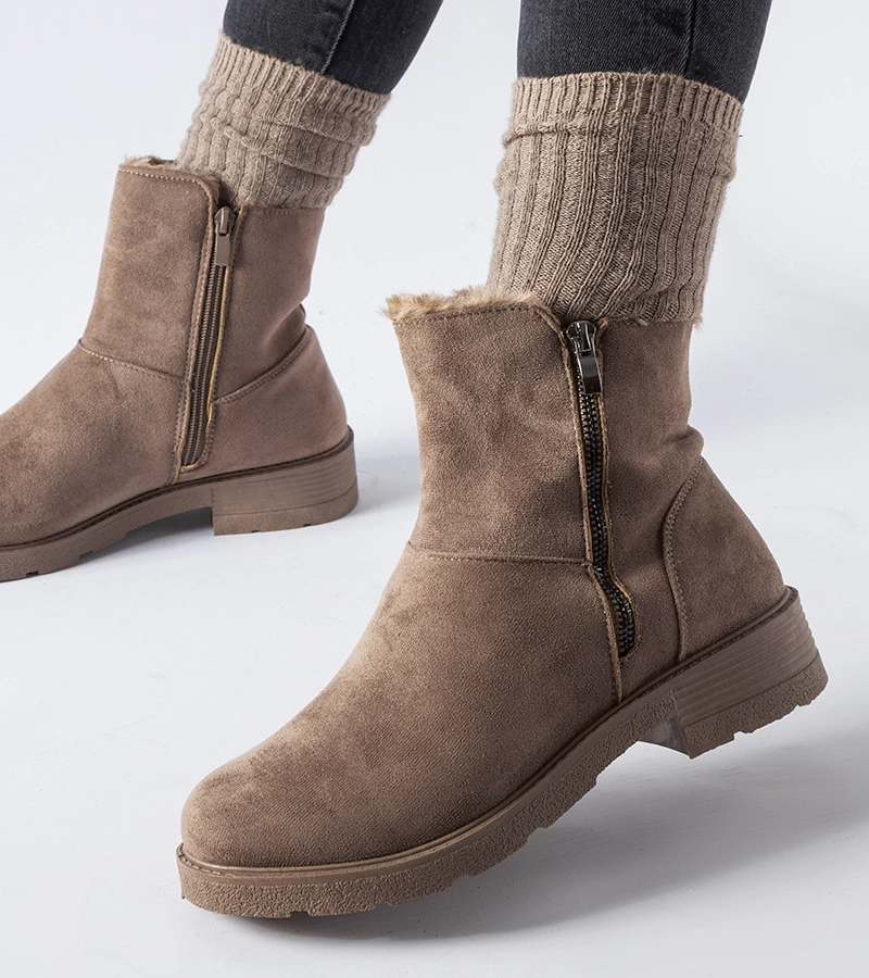 Hnědé zateplené botky se zipem Salona
