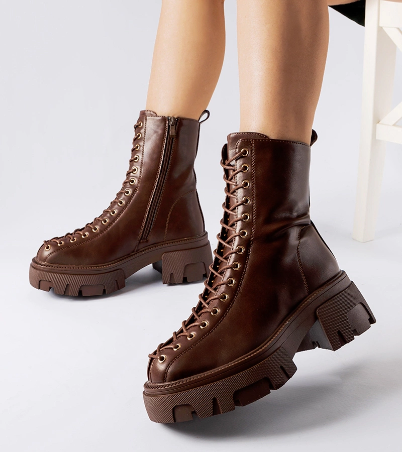 Hnědé zateplené boty s Amla šněrováním