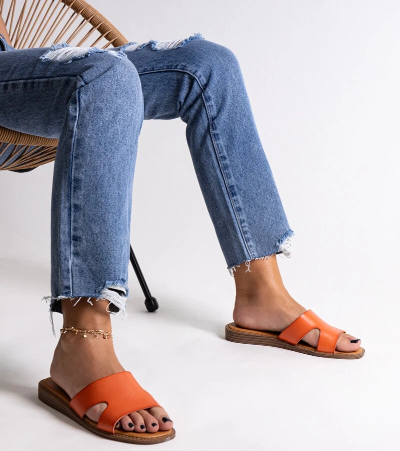 Oranžové pantofle z eco kůže Kajetana