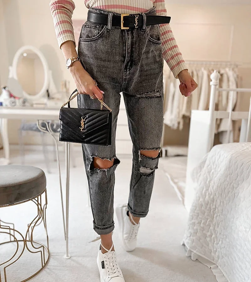 Šedé mom fit džíny s odřenými švy Firenze