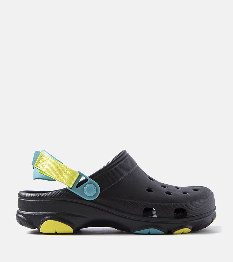 Černé perforované žabky Crocs