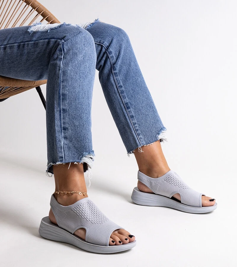 Šedé sandály na platformě Rawia