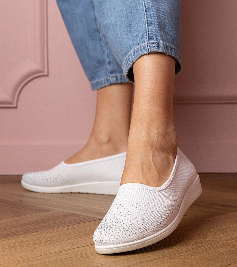 Bílé dámské tenisky s kamínky Luizet