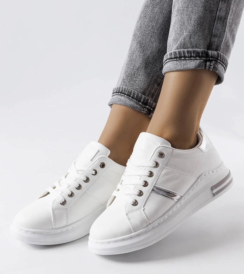 Bílé tenisky s vložkami Deans