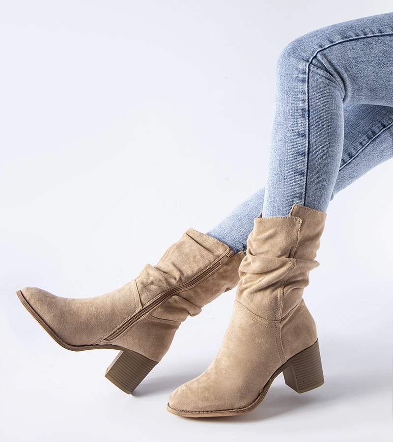 Beige vyhřívané cowboy boty na podpatku Filomena