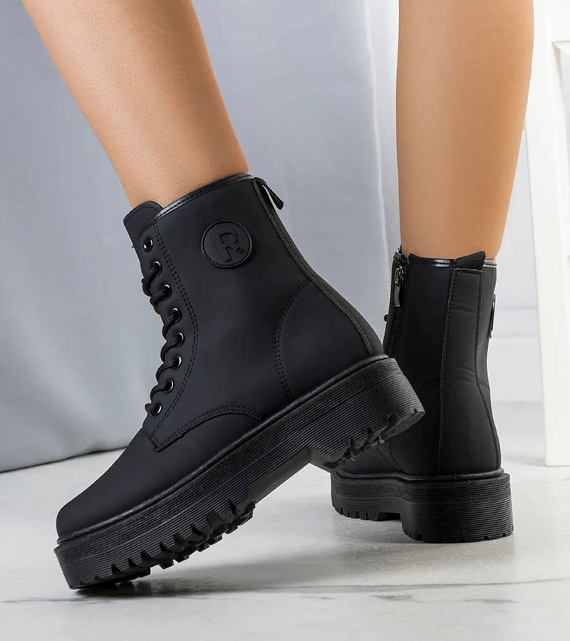 Matné černé trappery Dirk