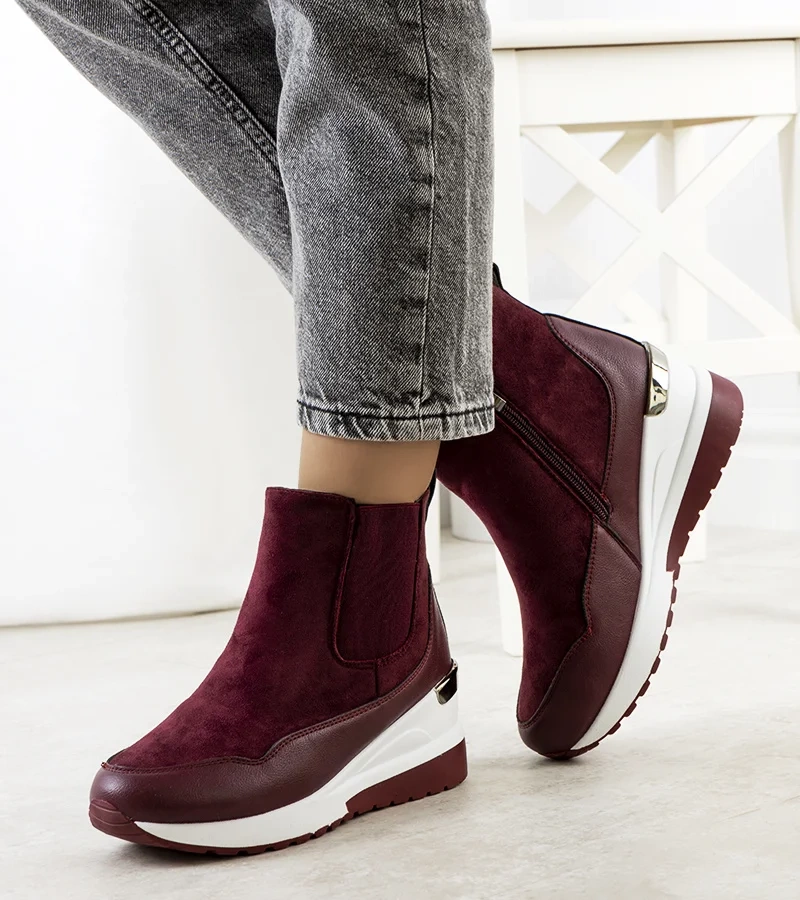 Černá boty zateplená na podpatcích Arkala