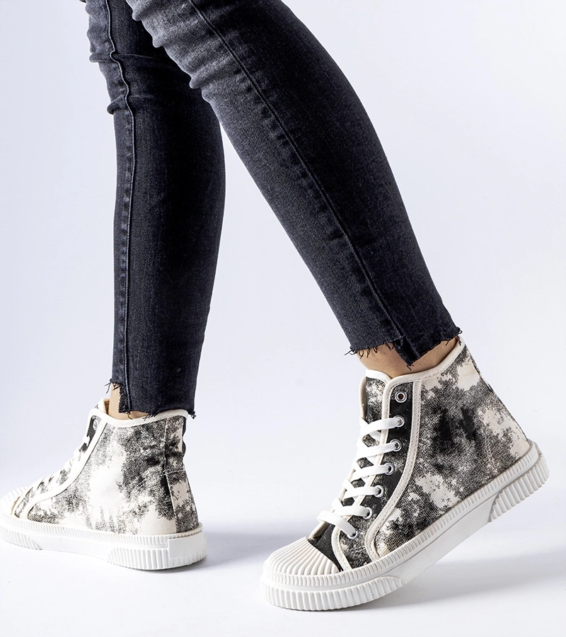 Černé tenisky s oděrem Turistico