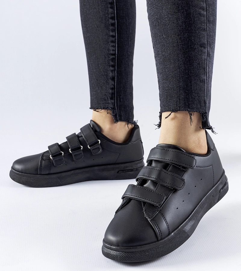 Černé tenisky na suchý zip Paré