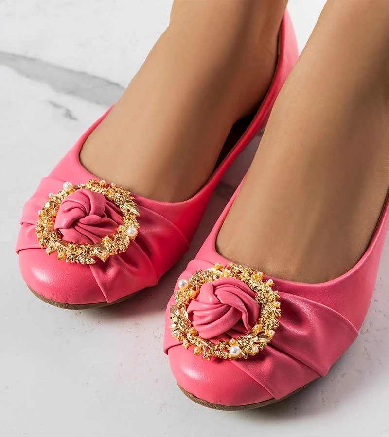 Růžové baleríny se zlatým zdobením Antoinette