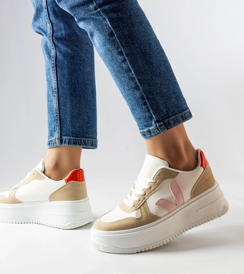 Bílé tenisky s růžovou vložkou Plouffe