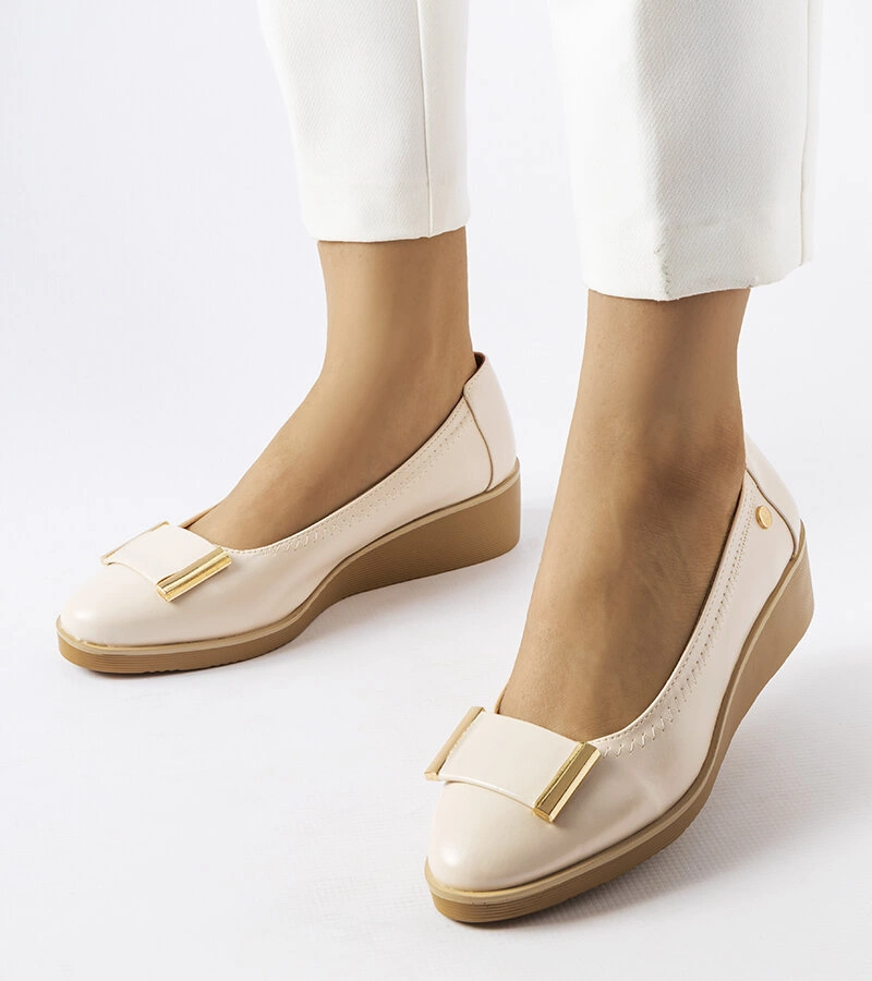 Béžové baleríny s koženou stélkou Kajla