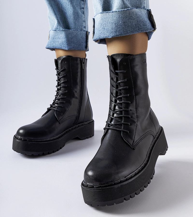 Černé kotníčkové boty Big Star II274509