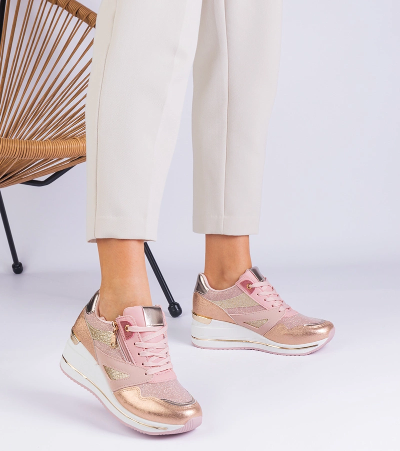 Růžové sportovní tenisky na platformě zdobené třpytkami a metalickou vložkou Evklada