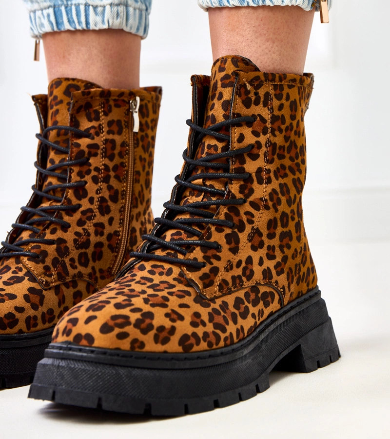 Hnědé kotníkové boty s leopardím motivem Espe