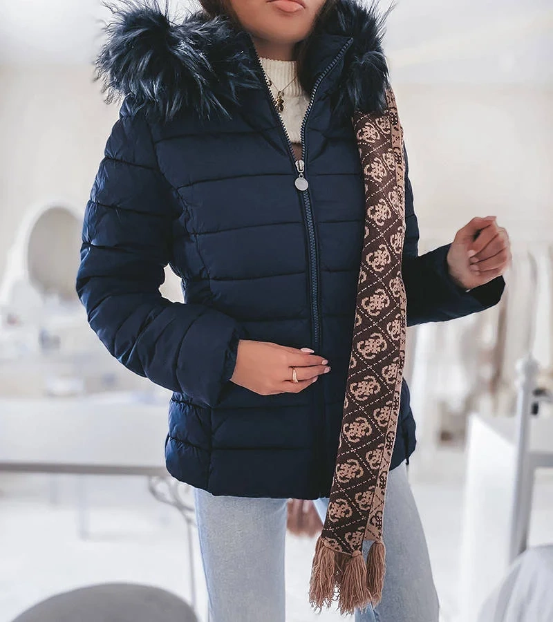 Tmavě modrá prošívaná bunda Reed