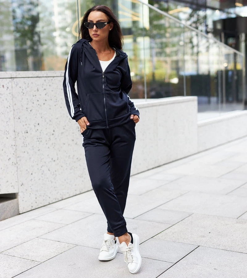 Modrý dvoudílný teplákový set Chenard