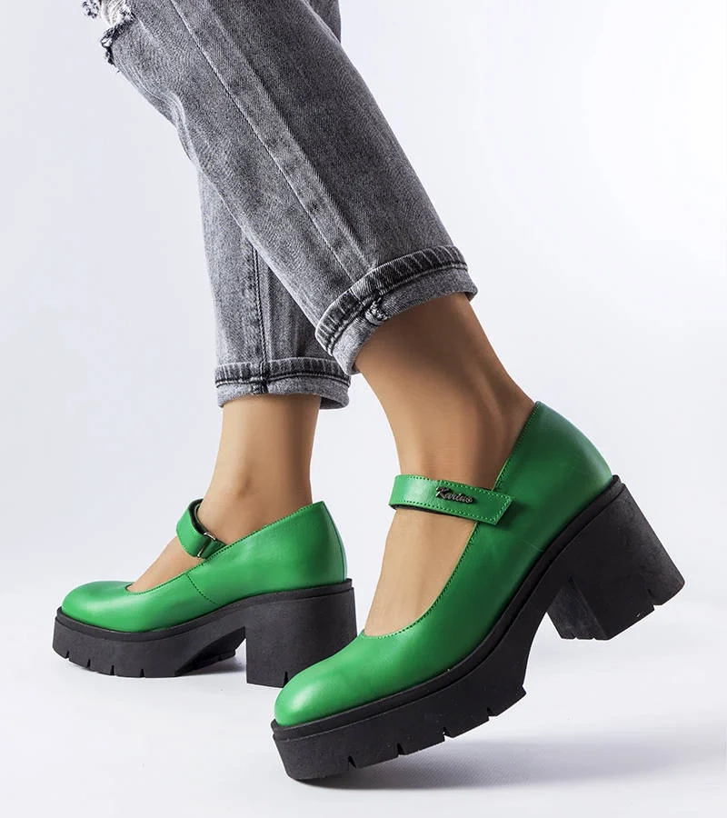 Zelené kožené lodičky na jehlovém podpatku Karino