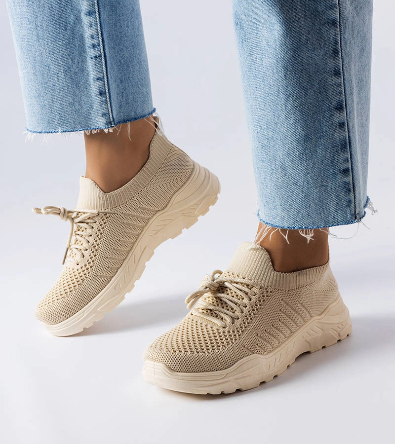 Béžové tenisky s elastickým svrškem od Gois