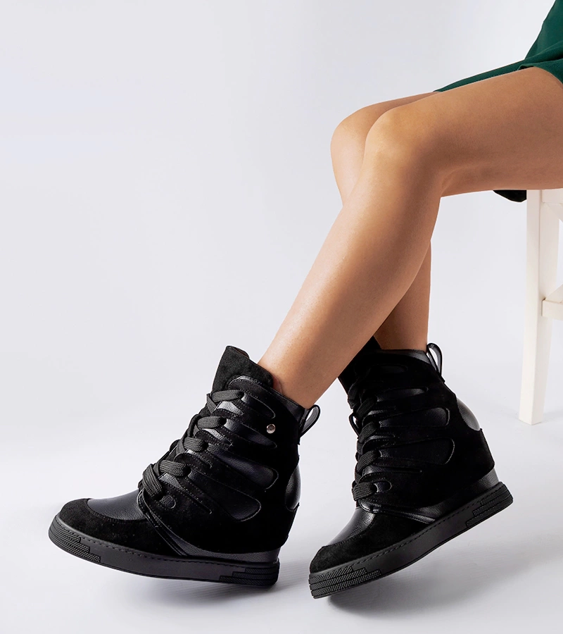 Černé tenisky na klíně Pantaleone