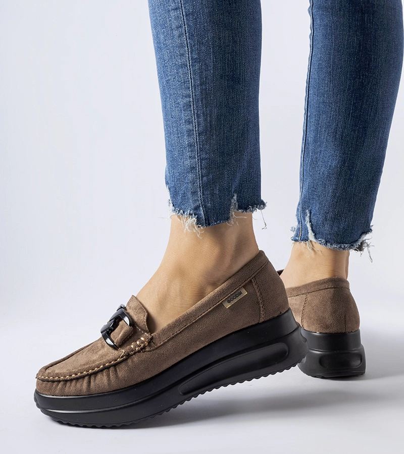 Hnědé mokasíny na klínku z ekologického semiše Vigolo