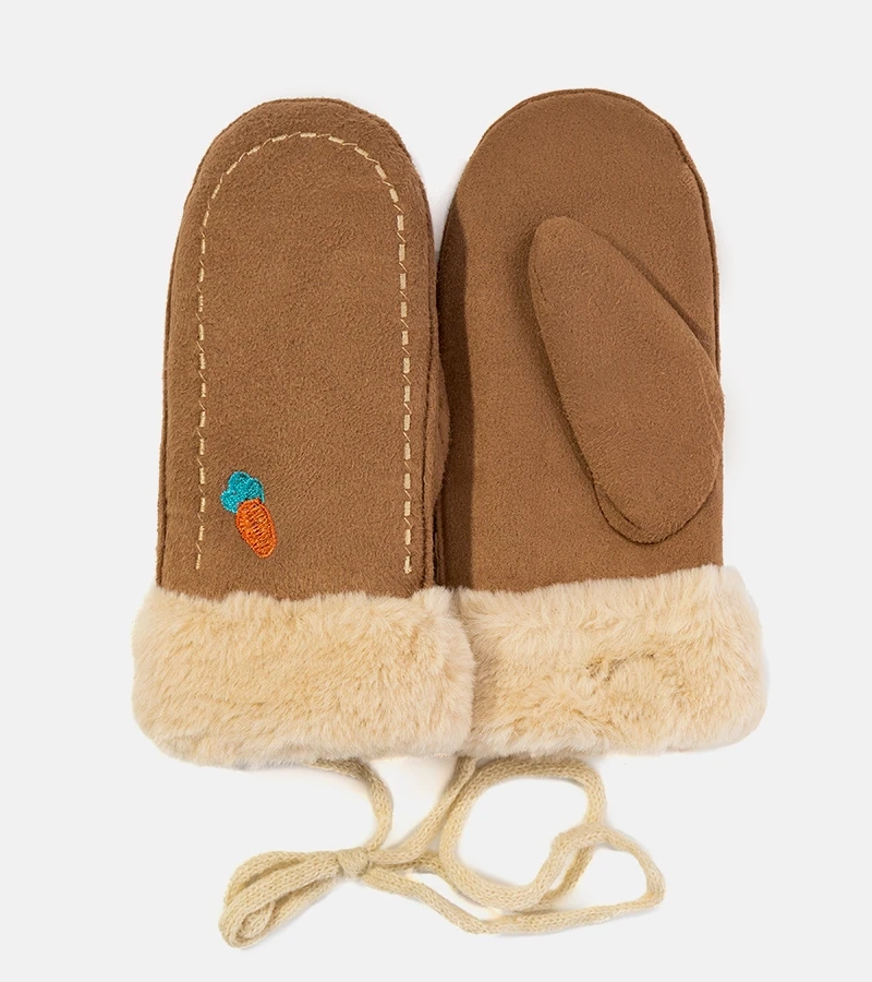 Hnědé dětské rukavice Mrkev