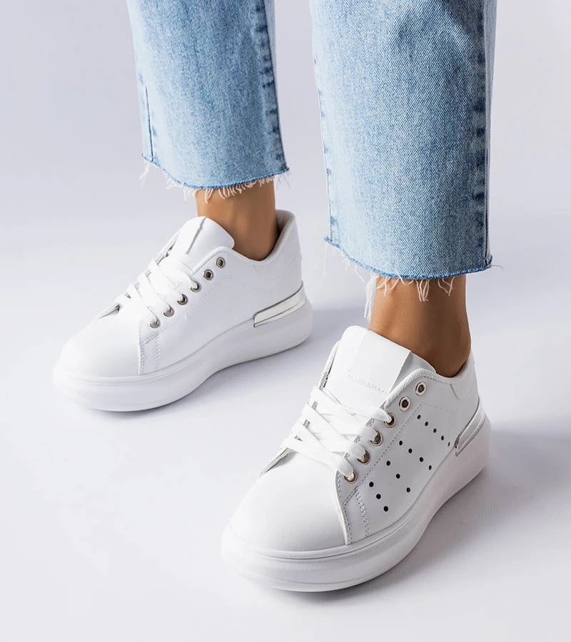 Bílé tenisky s barevnou perforací Chalut