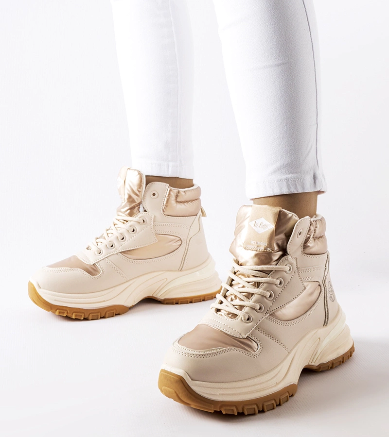 Beige traperky Lee Cooper LCJ-23-44-1972L