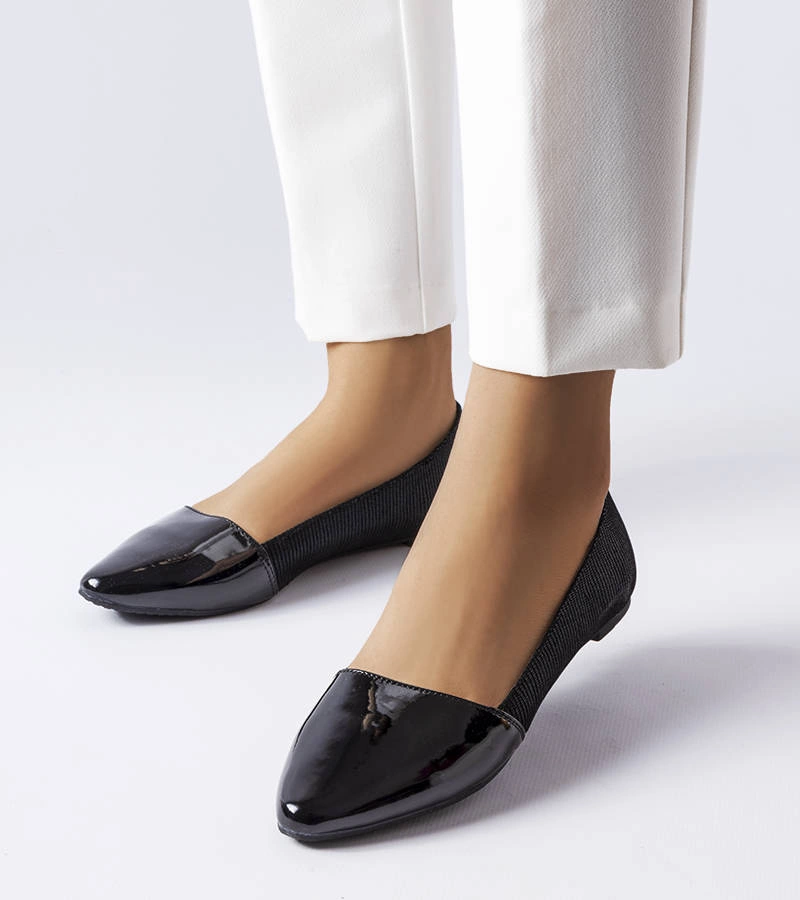 Černé elegantní baleríny Riel