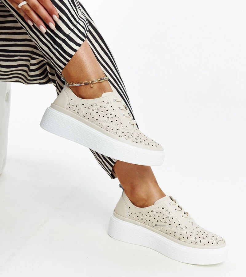 Bežové kůže tenisky Maisa s průduchy