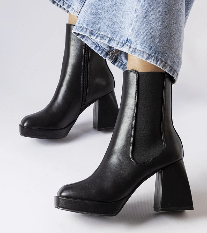 Černé boty s pevným sloupkem Watson