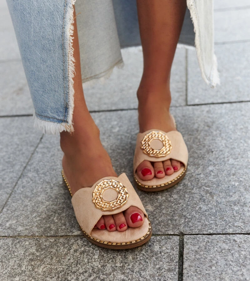 Bežové pantofle s kůžovou vložkou Buenas