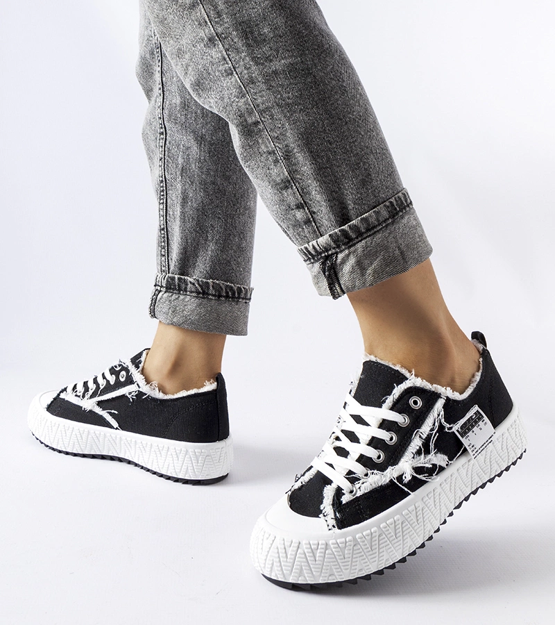 Černé tenisky na platformě Coolidge