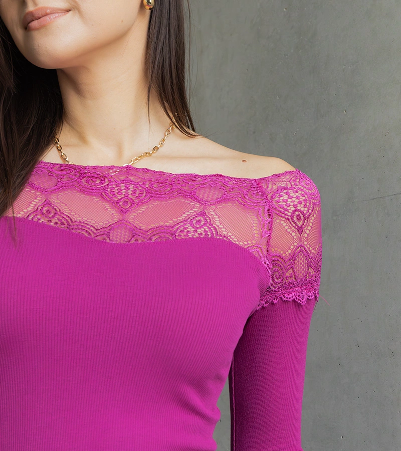 Růžová španělská halenka s krajkovou vsadkou Vikija