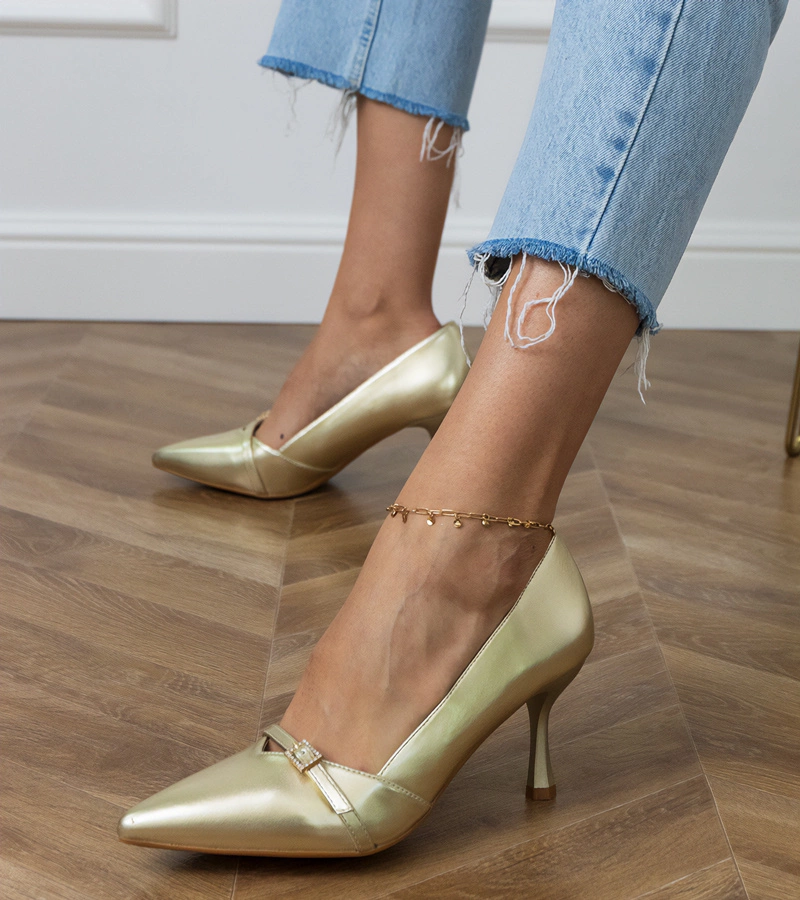 Zlaté dámské klasické lodičky s kamínky Klessa