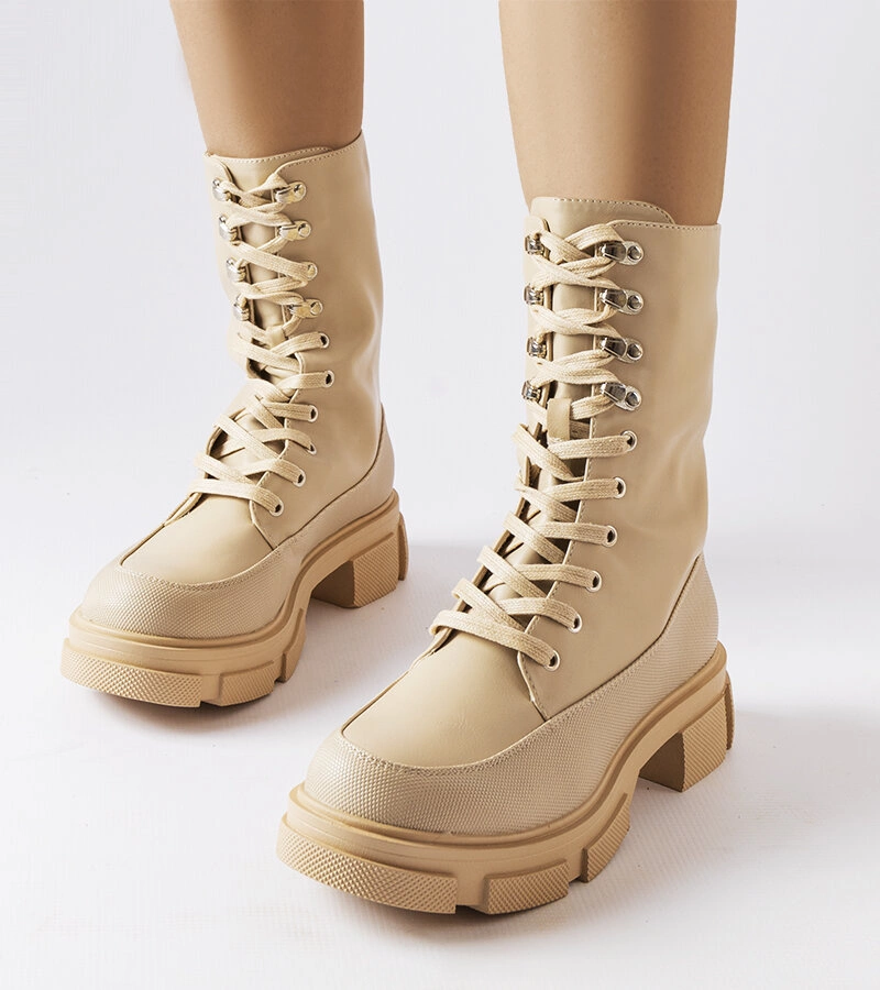 Béžové tašky na silnější podrážce od Lori