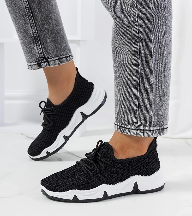 Černé sportovní tenisky Vermunt