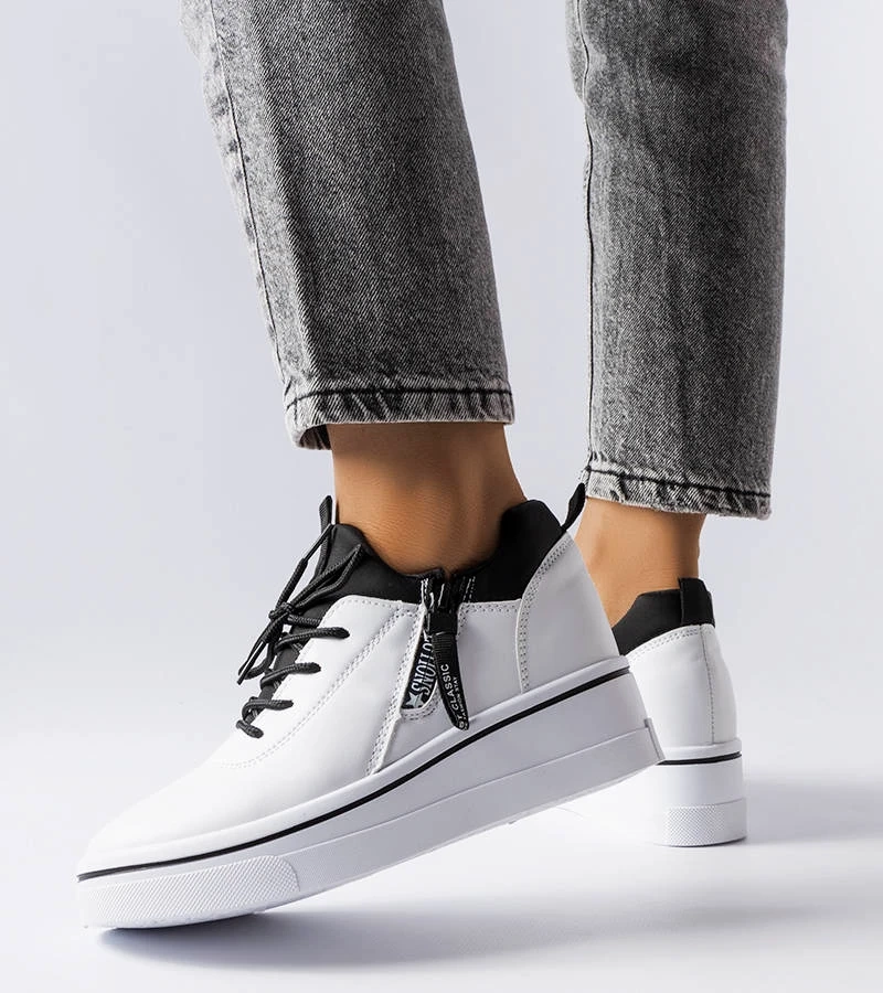Bílé tenisky Mathieu na nízkém podpatku