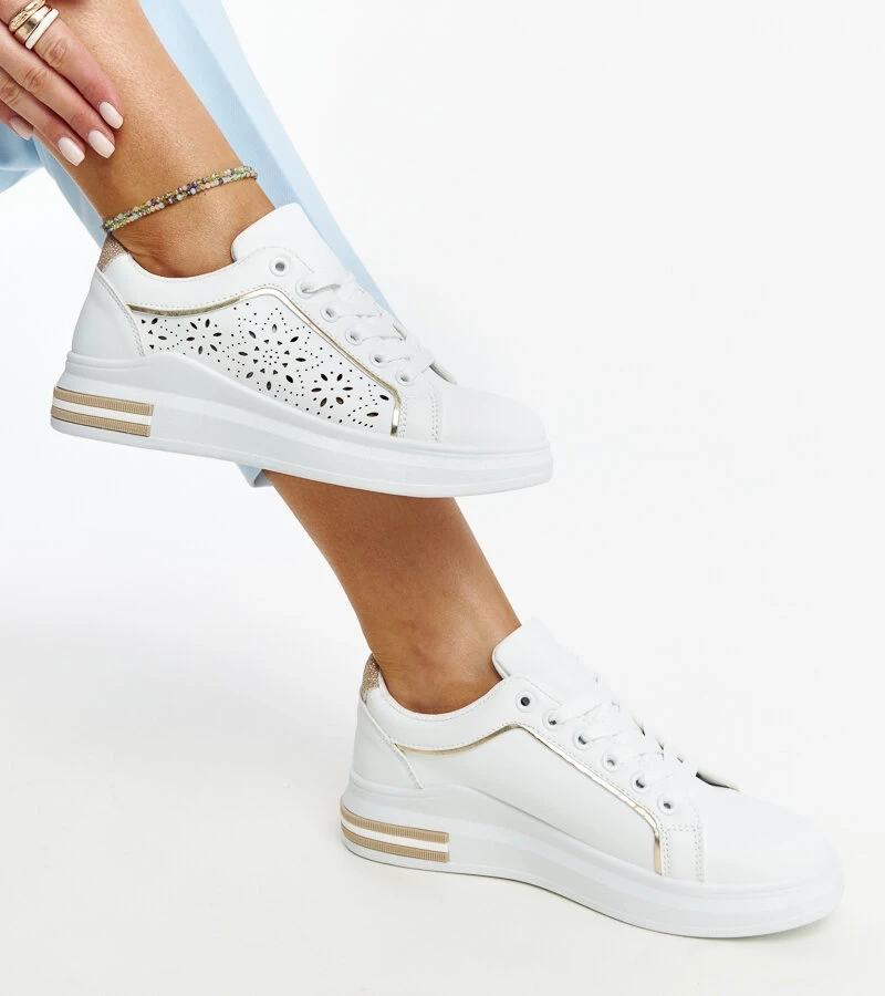 Bílé tenisky s průduchy a třpytkami Zorka