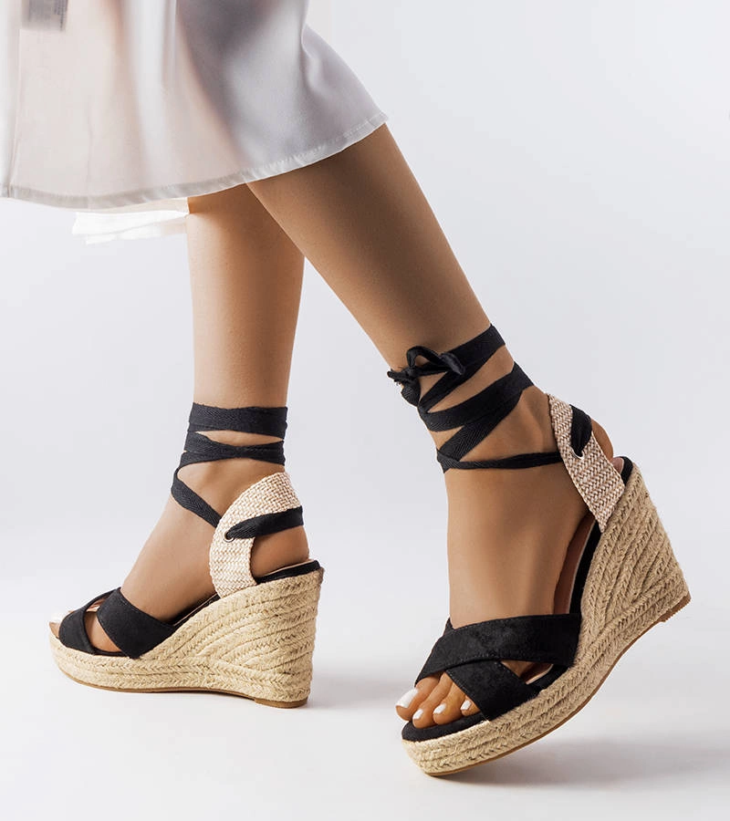 Černé espadrilky na platformách Reviloa