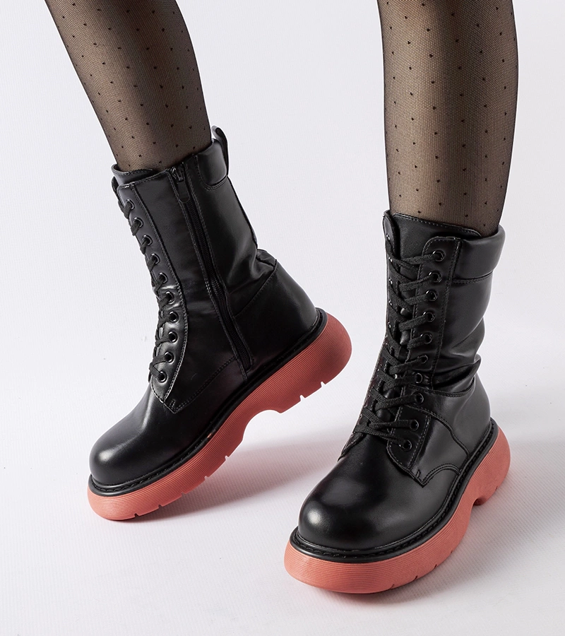 Černé zateplené boty s růžovou podrážkou Beata