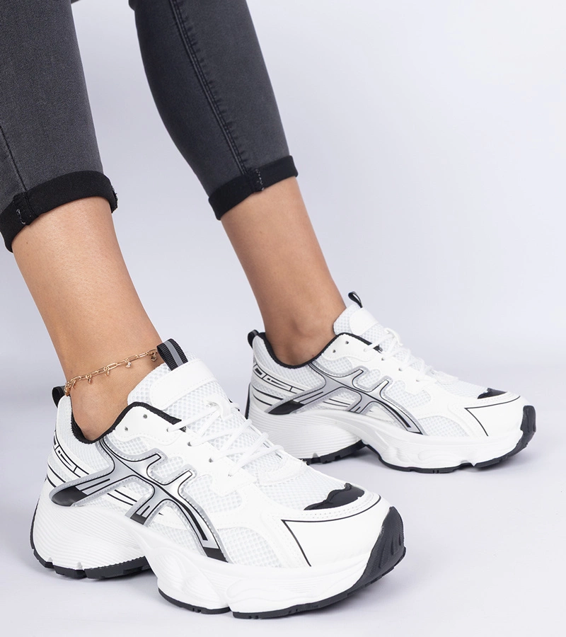 Černé dámské tenisky na masivní podrážce Enos