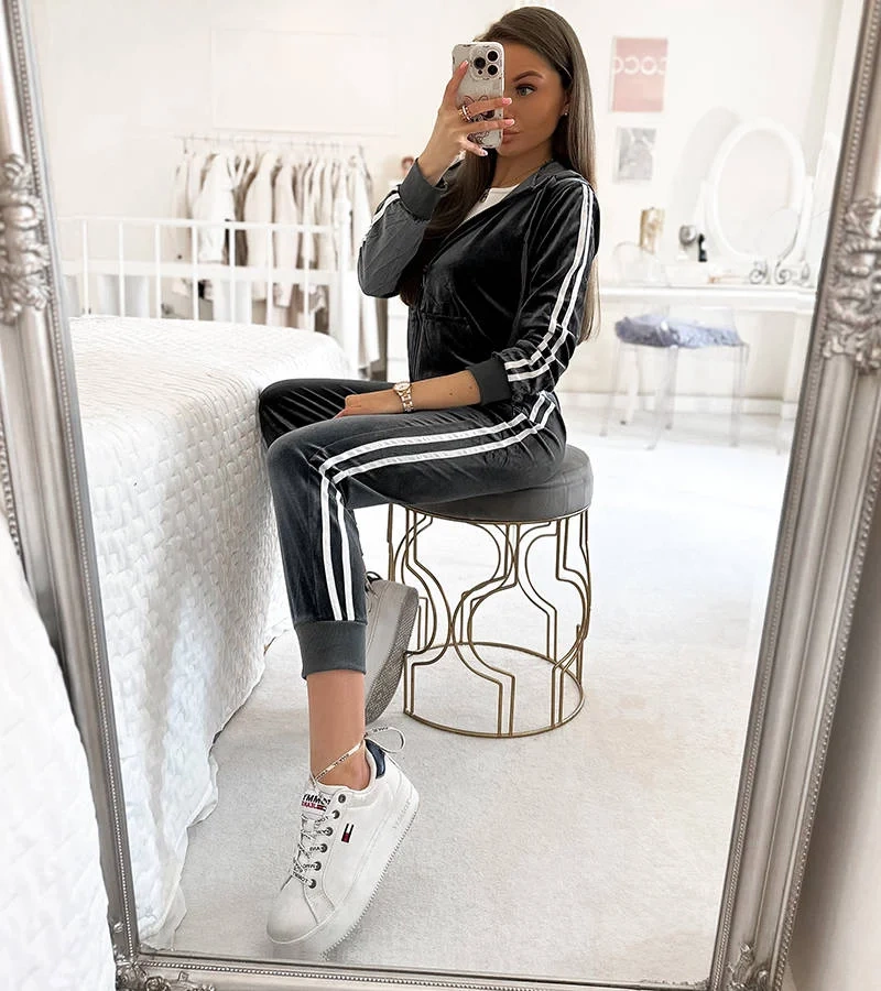 Dunesli šedá tepláková souprava