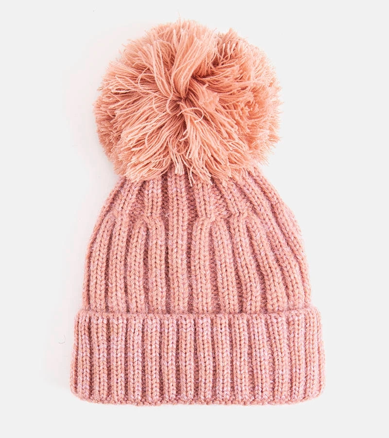 Růžová čepice s bambulí Karloti